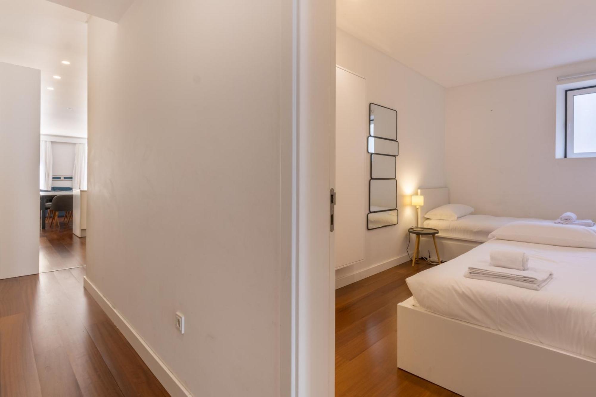 Modern 3Br, Terrace, Ac/Heating & Self Check-In Lägenhet Lisboa Exteriör bild