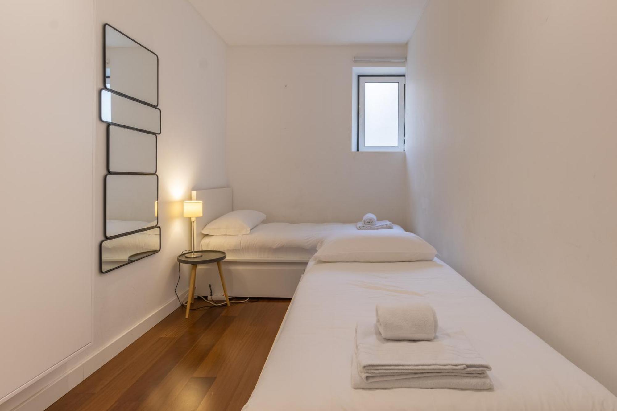 Modern 3Br, Terrace, Ac/Heating & Self Check-In Lägenhet Lisboa Exteriör bild
