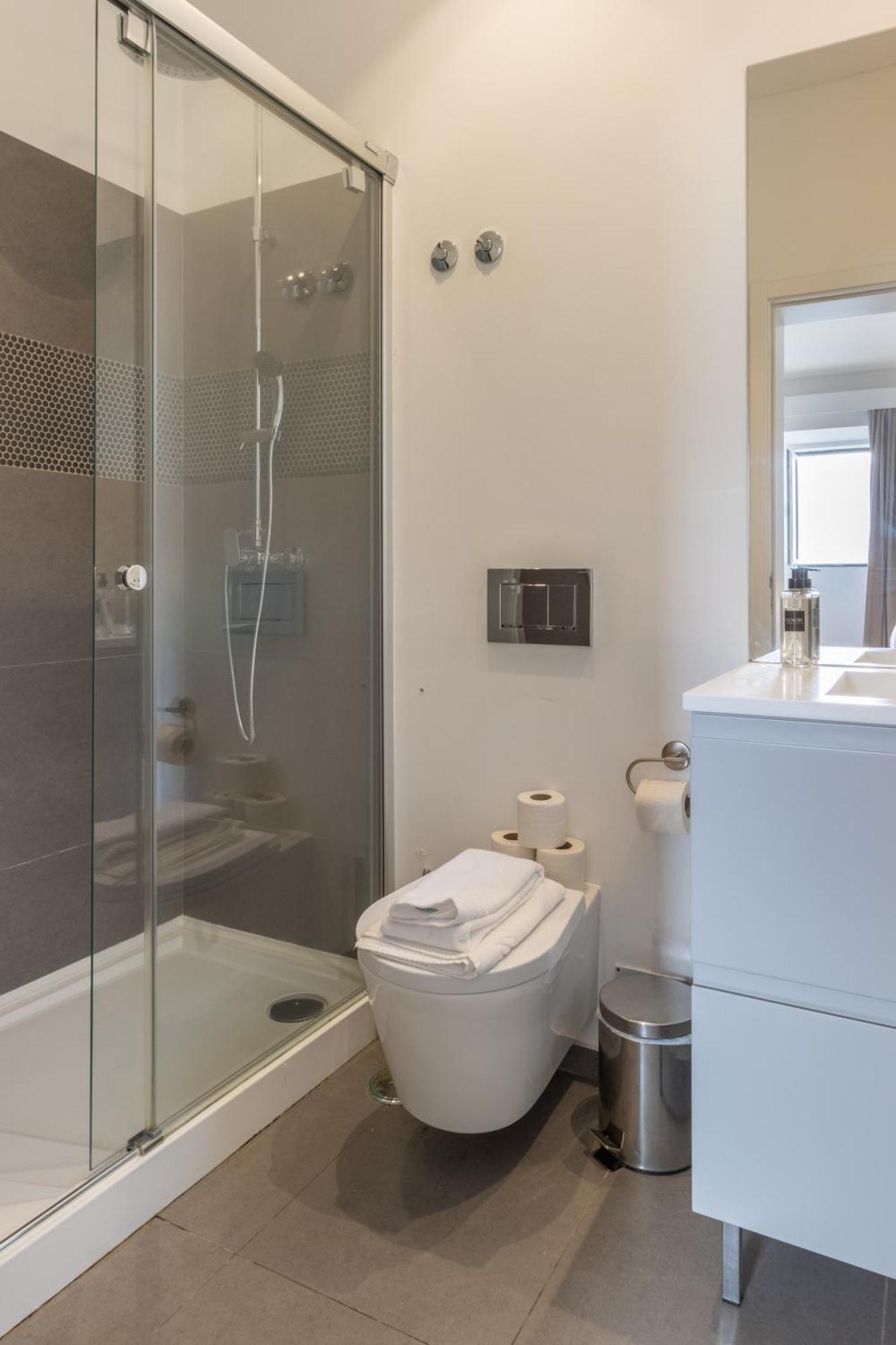 Modern 3Br, Terrace, Ac/Heating & Self Check-In Lägenhet Lisboa Exteriör bild