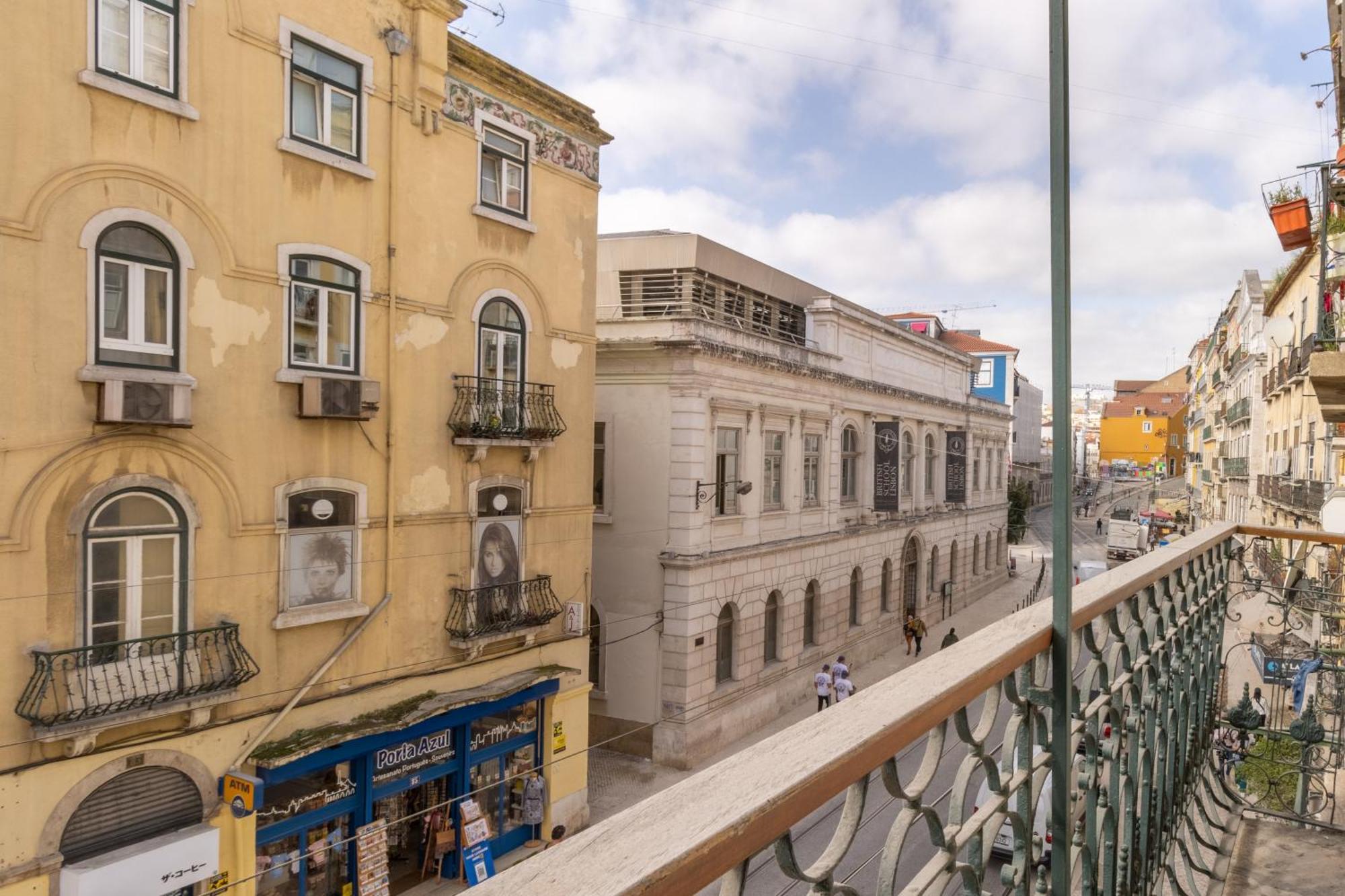Modern 3Br, Terrace, Ac/Heating & Self Check-In Lägenhet Lisboa Exteriör bild